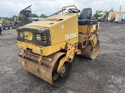 Caterpillar CB-224C Smooth Drum Roller Compactor