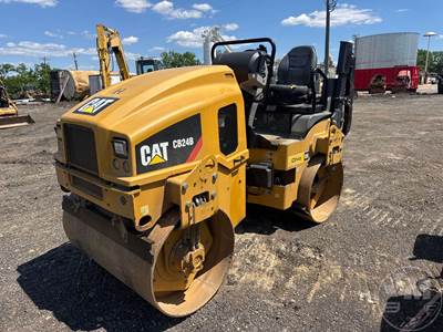 Caterpillar CB24B Smooth Drum Roller Compactor