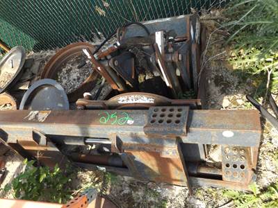 Caterpillar CP16 SSL Smooth Drum Roller Compactor