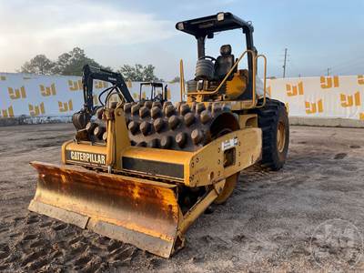 Caterpillar CP563E Smooth Drum Roller Compactor