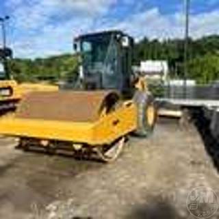 Caterpillar CS56 Smooth Drum Roller Compactor