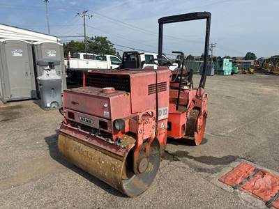 Hamm HD-12 Smooth Drum Roller Compactor