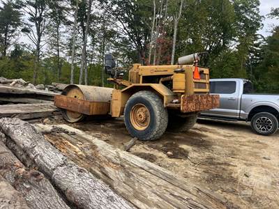 Ingersoll-Rand PACMASTER Smooth Drum Roller Compactor