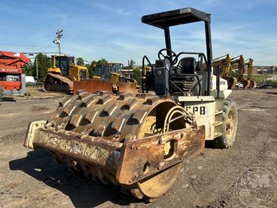 Ingersoll-Rand SD-70F Smooth Drum Roller Compactor