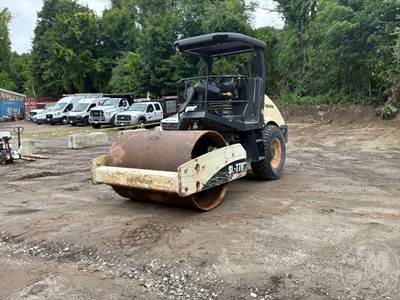Ingersoll-Rand SL-77DV Smooth Drum Roller Compactor