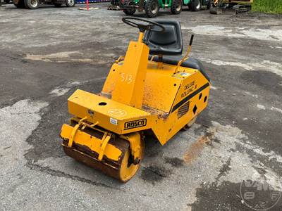 Rosco Deluxe Rollpack III Smooth Drum Roller Compactor