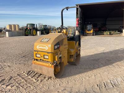 CB1.7 Smooth Drum Roller Compactor