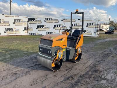 ST1200 Smooth Drum Roller Compactor