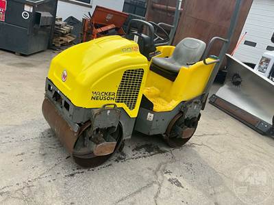 Wacker Neuson RD12 Smooth Drum Roller Compactor