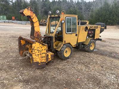 Trackless Snow Removal Equipment