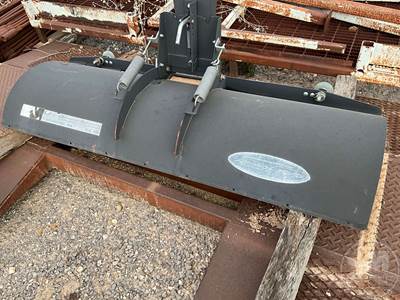 Lot Of A Snow Plow 5' Blade