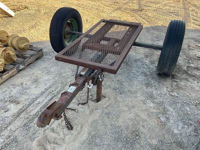 S/A Welder, Length 4'4", Width 27", Tires 215/85R16