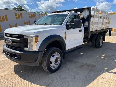 Ford F-450 XL Stake Bed Truck