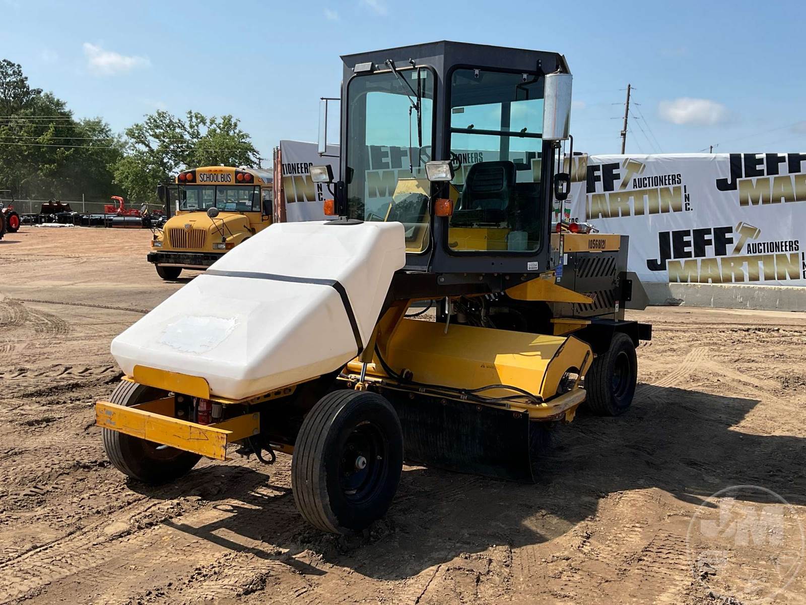 2016 LayMor SM400 Sweeper For Sale Brooklyn, MS 310354