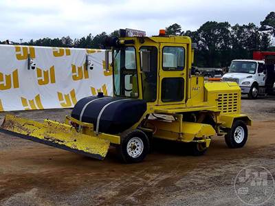 Superior DT80J Sweeper