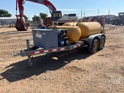 SAGE OIL VAC 14 FT T/A LIQUID TANK TRAILER Tag Trailer
