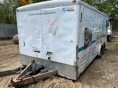Wells Cargo RF8202 Tag Trailer