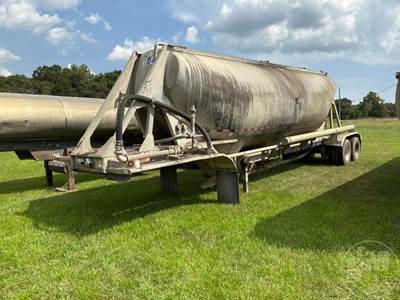 Beall BARS-05-3R Tank Trailer