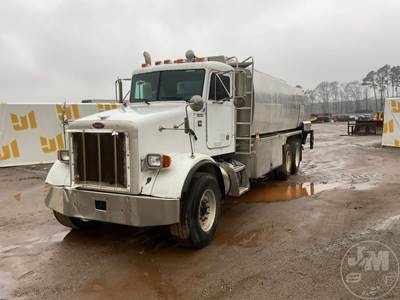 Peterbilt 357 Tanker Truck