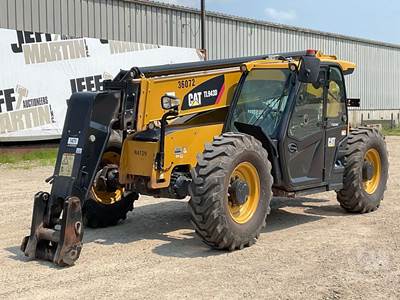 Caterpillar TL943D Telehandler