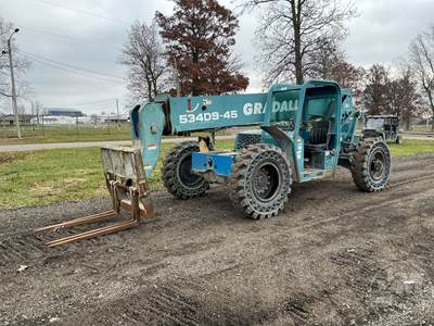 534D9-45 Telehandler