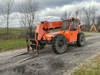 8042 Telehandler