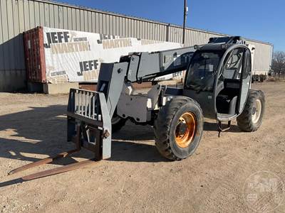 GTH-844 Telehandler