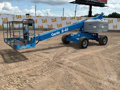 Genie S-40 Telescopic Boom Lift
