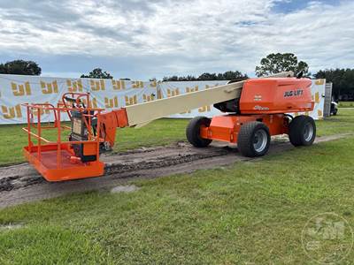 JLG 600S Telescopic Boom Lift