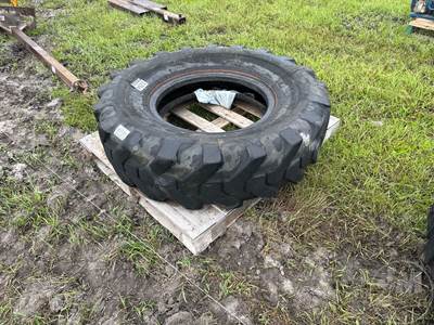 DEESTONE Tire