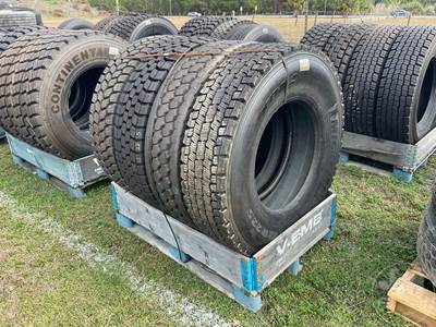 Pallet Of New Mix Tire QTY(4),Tire Size 12R 22.5