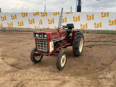 International 284 Tractor