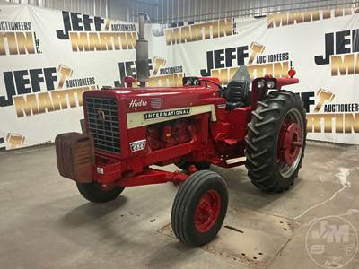 International 656 ROW-CROP HYDROSTATIC Tractor