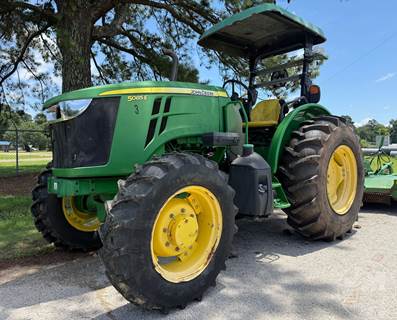 John Deere 5085E Tractor