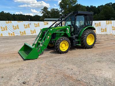John Deere 5120M Tractor