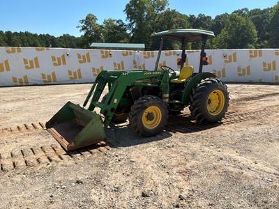 John Deere 5205 Tractor