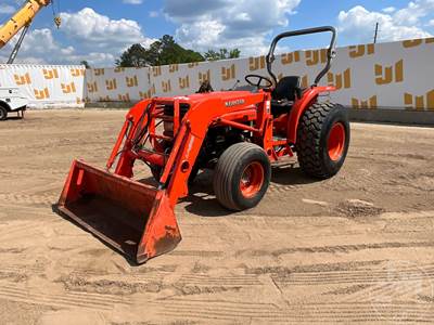 Kubota L3130 Tractor