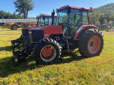 Kubota M95S Tractor