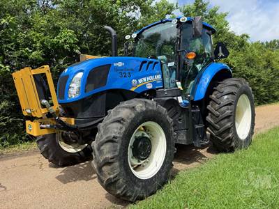 New Holland TS6.110 Tractor