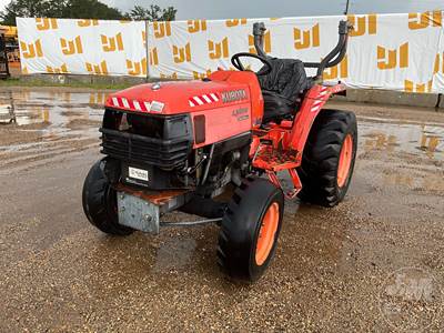 L2800D Tractor
