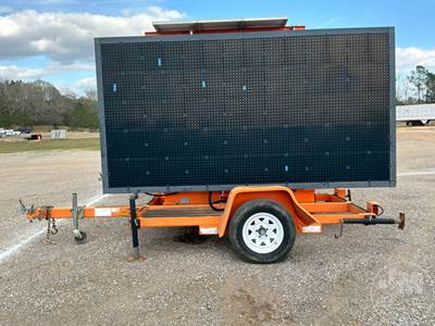 Addco Traffic Control / Arrow / Message Board