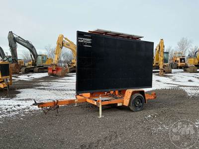 Addco DH1000ALS Traffic Control / Arrow / Message Board