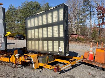 Addco Traffic Control / Arrow / Message Board