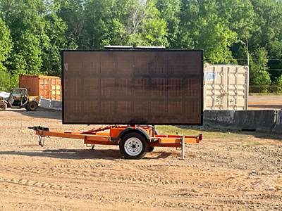 VER-MAC PCMS-1210 Traffic Control / Arrow / Message Board