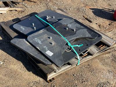 Altec 3276 Truck-Mounted Boom / Crane