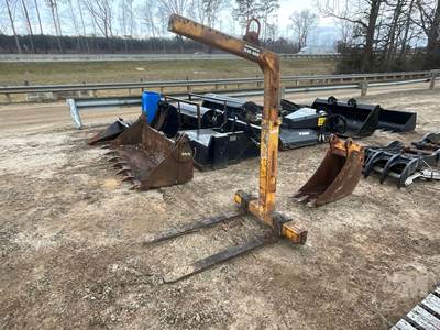 Kinshofer KM420 Truck-Mounted Boom / Crane