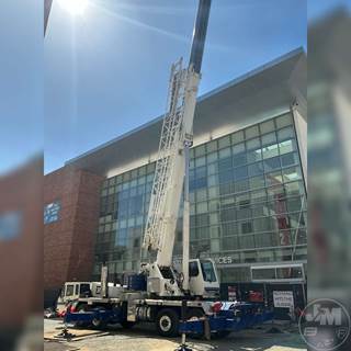 Link-Belt Truck-Mounted Boom / Crane