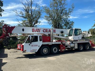 Link-Belt HTC-8660 Truck-Mounted Boom / Crane