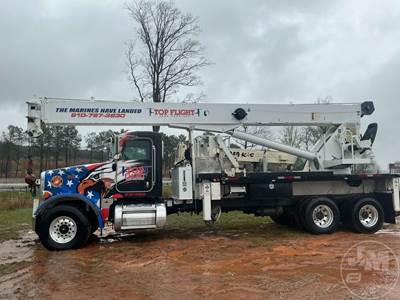 Peterbilt 365 Truck-Mounted Boom / Crane