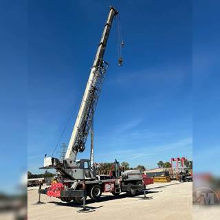 HTC8690 Truck-Mounted Boom / Crane